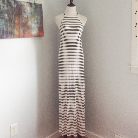 Soprano White & Black Striped Halter neck Maxi Dress small - Picture 2 of 5